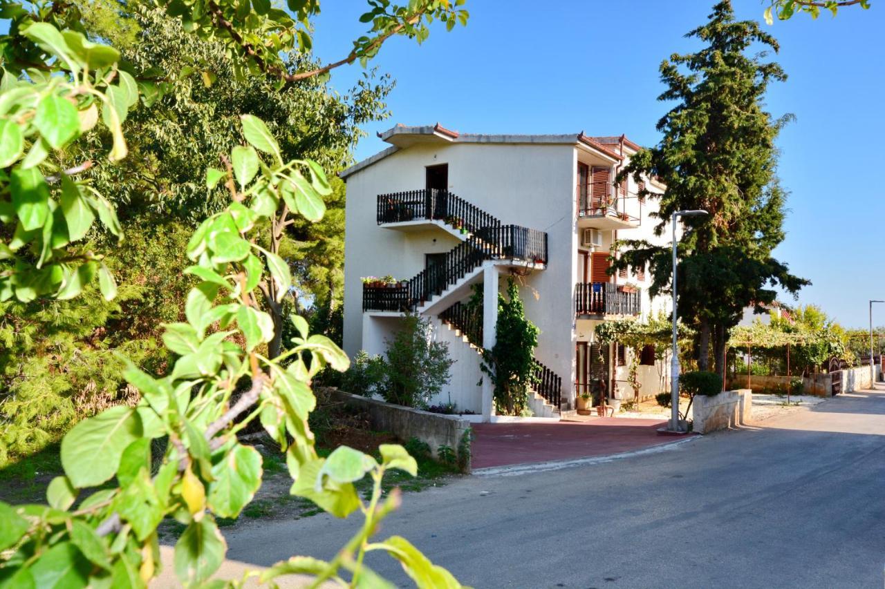 Apartmani Irena Ciovo Trogir Exterior foto